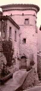 Castel di Tora Lago del Turano